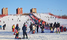 乐鱼电竞下载:从400到10万——一座滑雪场撬动的城市更新实践