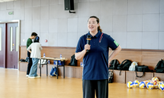 乐鱼电竞:女排奥运冠军宋妮娜：青少年保持身心健康才能走得更远