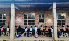 乐鱼电竞:铁皮房、土操场，这里有一座“筑梦”摔跤馆